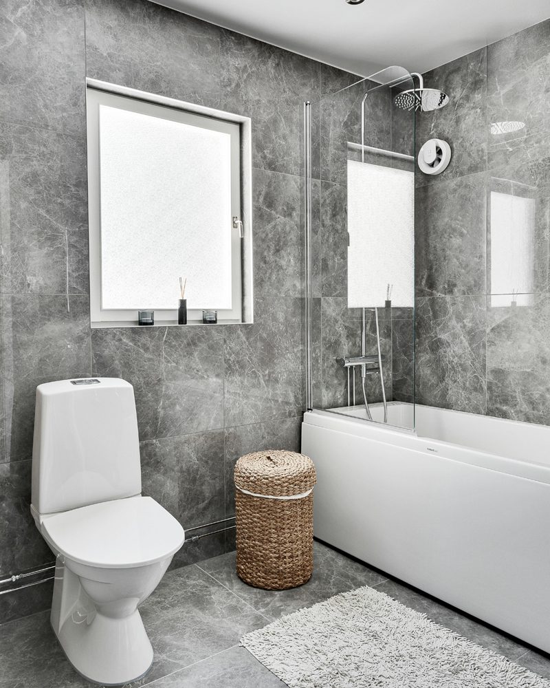 Stylish bathroom with shower - Lust Interiors