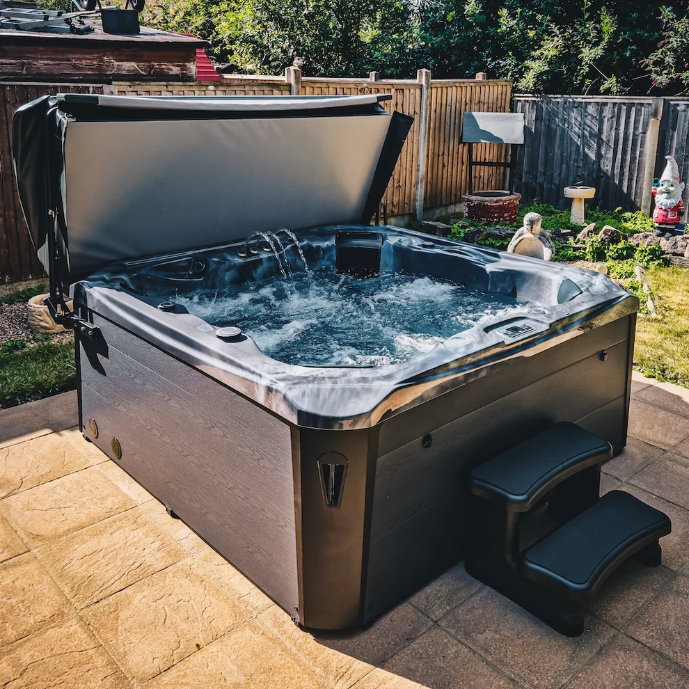 Vortex Hot Tub - Image 4