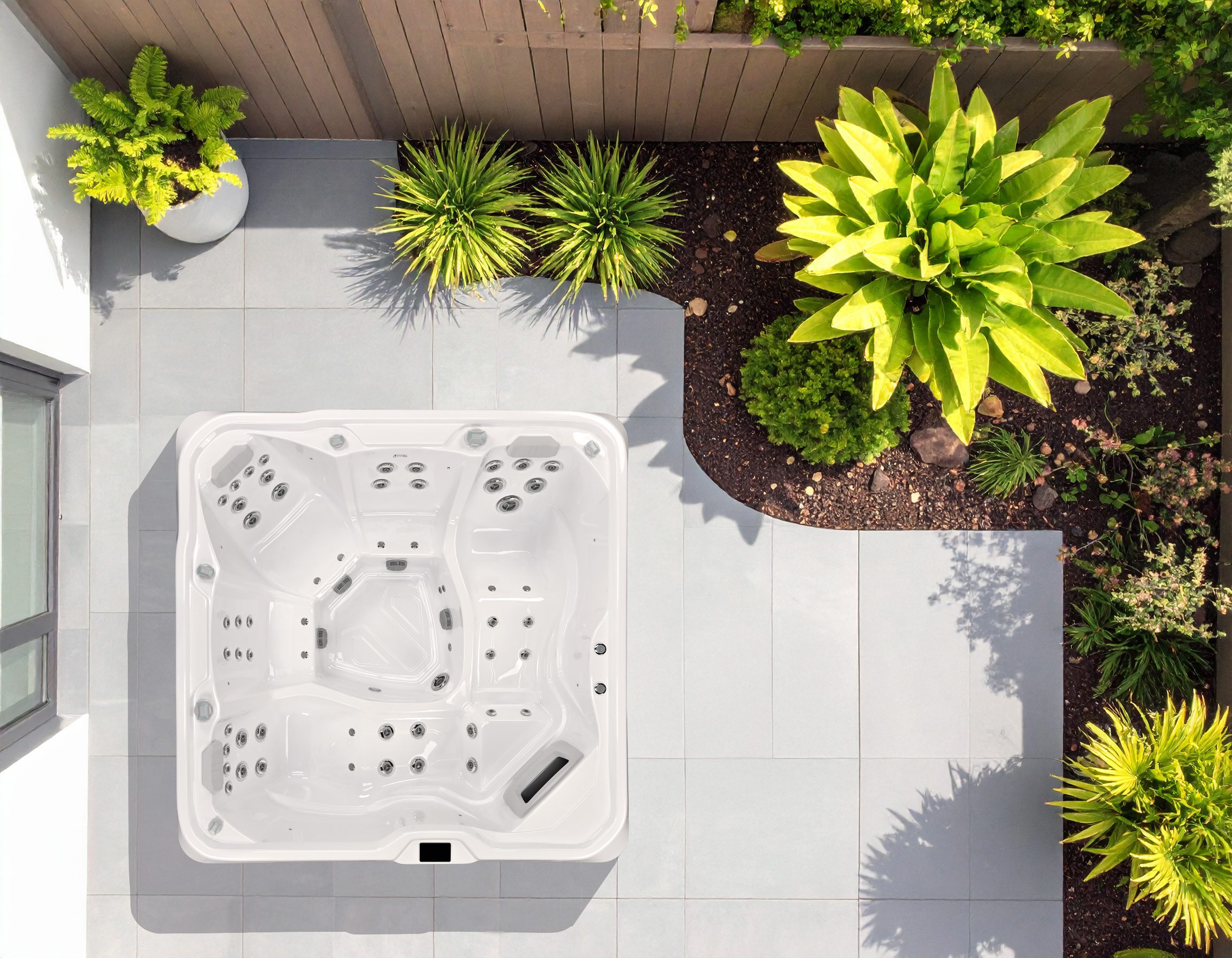 Equinox Hot Tub EQ770 Pro - 32 amp with Touch Screen